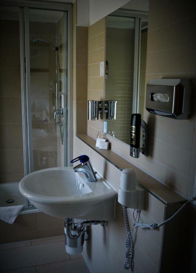בלאנקנבורג Hotel Gasthaus Weisser Moench מראה חיצוני תמונה
