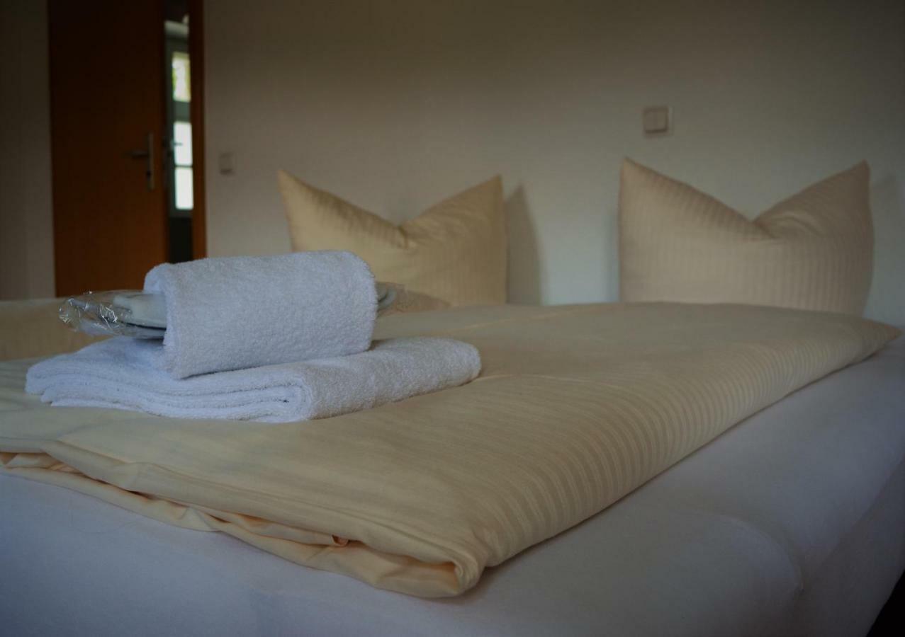 בלאנקנבורג Hotel Gasthaus Weisser Moench מראה חיצוני תמונה